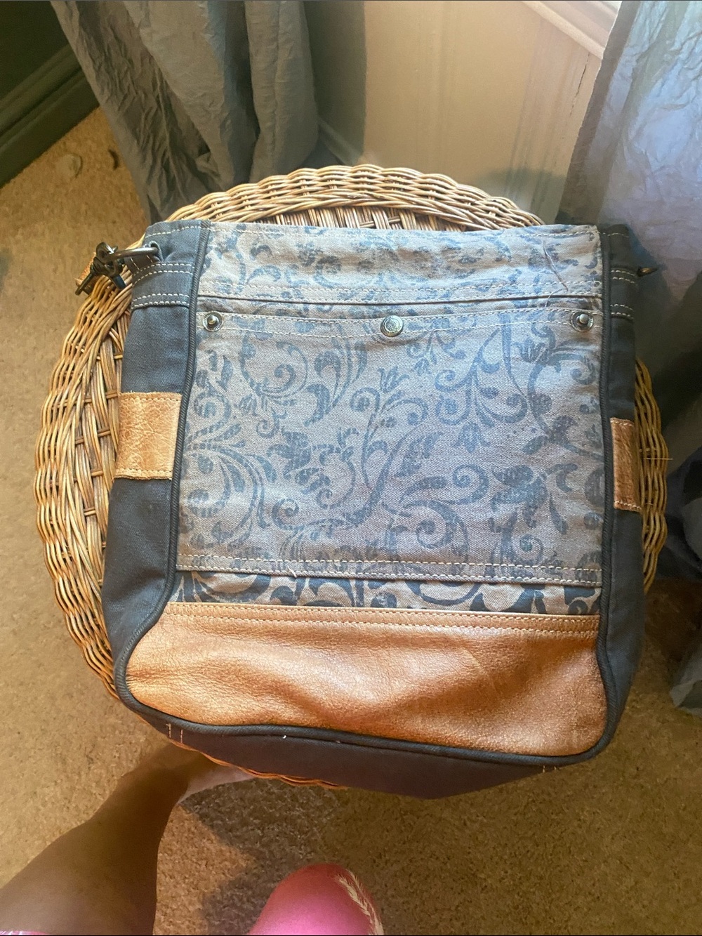 Stylish Floral Pattern Crossbody Bag in Blue and Brown